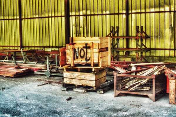 How wrecking yards store doors hoods and fenders